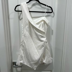 New with tags do+be one shoulder romper